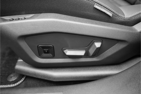Peugeot E-3008 GT Avantage 210 73 kWh Warmtepomp Stuur & Stoelverw Leder