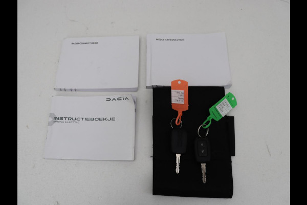 Dacia Spring Expression 27 kWh | Leder | Carplay | Camera | Navigatie | Airco | Bluetooth | Speedlimiter | Parkeerhulp | Origineel NL