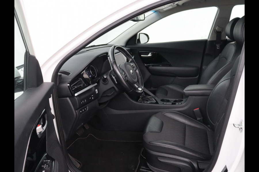 Kia Niro 1.6 GDi PHEV DynamicLine | Half leder | Adaptive cruise | Camera | Carplay | Navigatie | Climate control | Bluetooth | Parkeerhulp