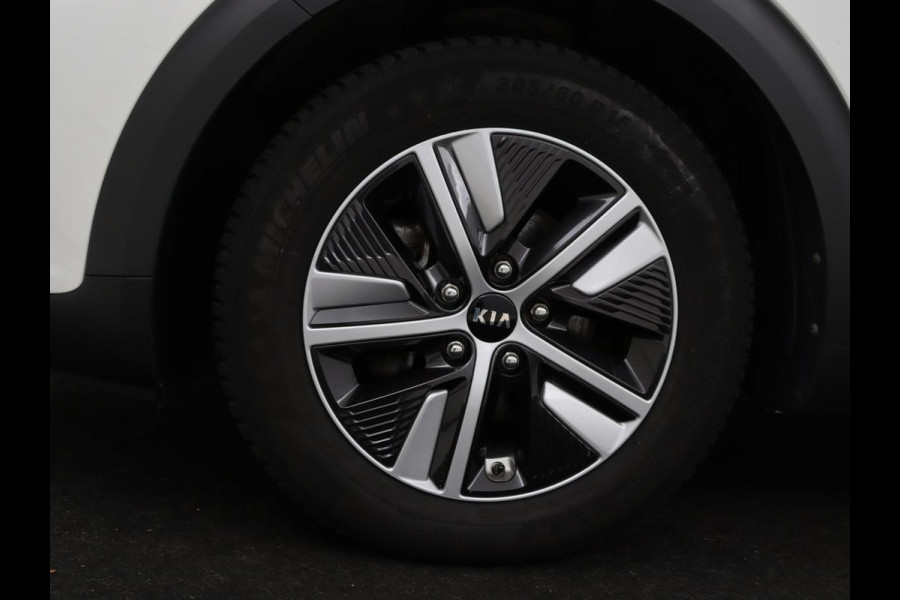 Kia Niro 1.6 GDi PHEV DynamicLine | Half leder | Adaptive cruise | Camera | Carplay | Navigatie | Climate control | Bluetooth | Parkeerhulp