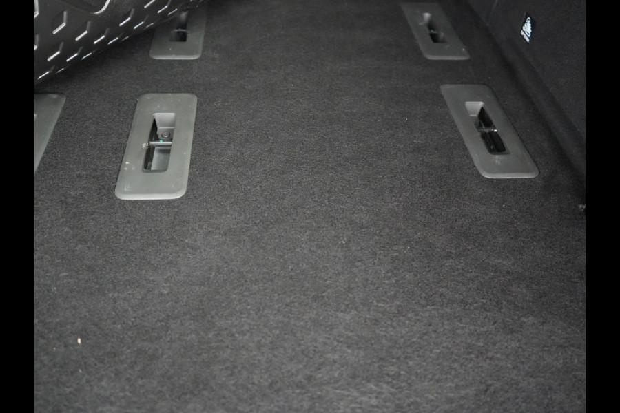 Volkswagen Caddy Maxi 1.5 TSI Style DSG Dealer O.H | Adaptive Cruise | Trekhaak Afn. | Apple Carplay | Camera | Alcantara Sportstoelen | LED Koplampen | Virtual | DAB | 17"L.M |