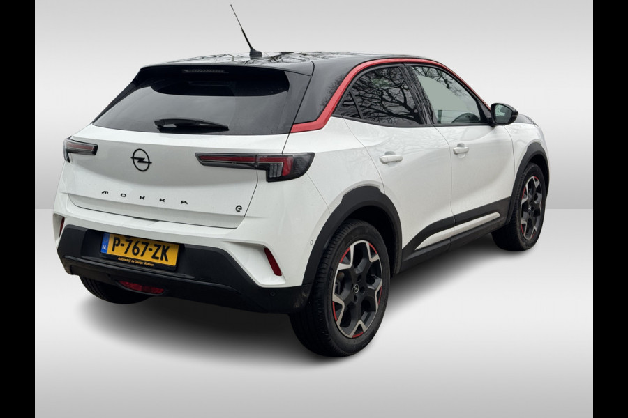 Opel Mokka Electric Ultimate 50 kWh / SOH 94,2% / Trekhaak / Camera / CarPlay / Keyless / LED Koplampen / 17'' / Navigatie / DAB / Dodehoek / Cruise Control Adaptief / Warmtepomp