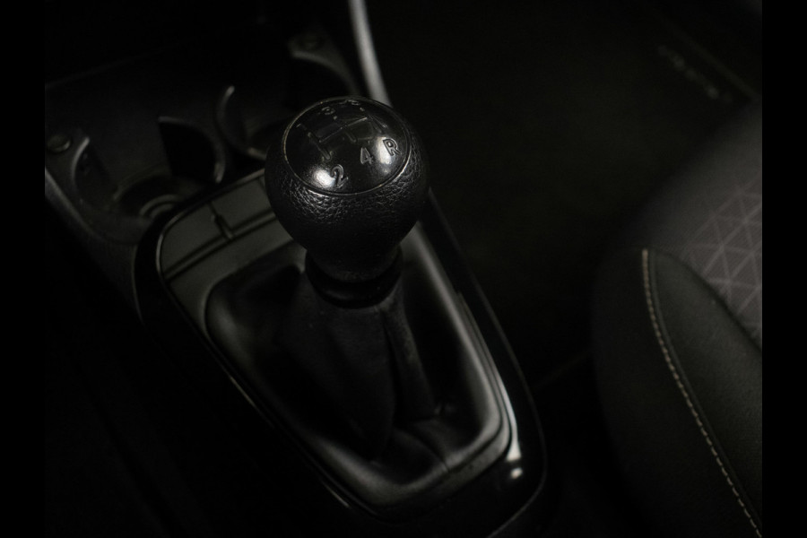 Kia Picanto 1.0 CVVT ComfortPlusLine Navigator Sport (APPLE CARPLAY,NAVI,CAMERA,CRUISE,ELEKTRISCH PAKKET,SPORTSTOELEN,LM VELGEN)