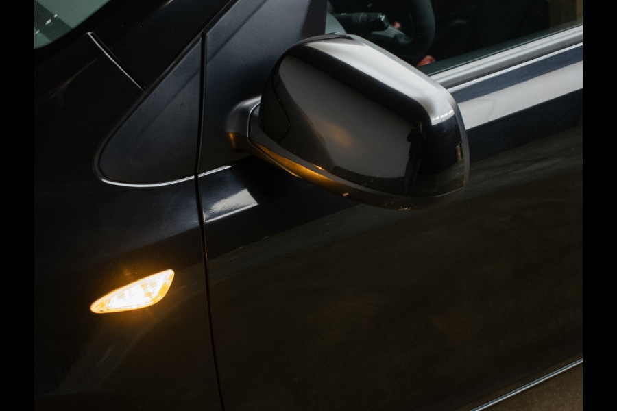 Kia Picanto 1.0 CVVT ComfortPlusLine Navigator Sport (APPLE CARPLAY,NAVI,CAMERA,CRUISE,ELEKTRISCH PAKKET,SPORTSTOELEN,LM VELGEN)