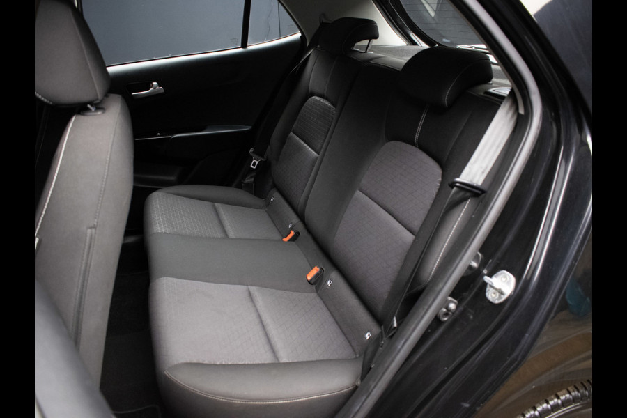 Kia Picanto 1.0 CVVT ComfortPlusLine Navigator Sport (APPLE CARPLAY,NAVI,CAMERA,CRUISE,ELEKTRISCH PAKKET,SPORTSTOELEN,LM VELGEN)