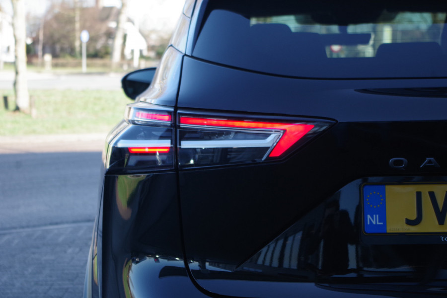 Nissan QASHQAI 1.3 MHEV Xtronic Automaat N-Connecta, Panoramadak, Carplay, Sfeerverlichting