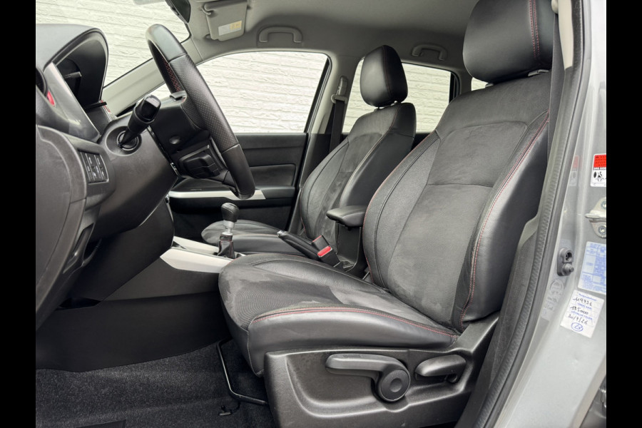 Suzuki Vitara 1.4 S Adaptive cruise Climate control Stoelverwarming LED Apple / Android Navigatie Achteruitrijcamera