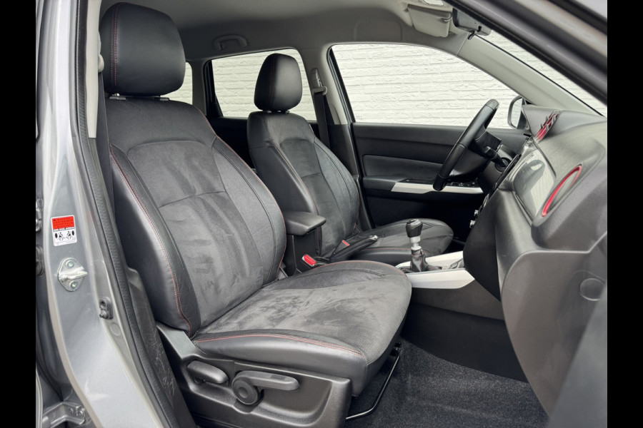 Suzuki Vitara 1.4 S Adaptive cruise Climate control Stoelverwarming LED Apple / Android Navigatie Achteruitrijcamera