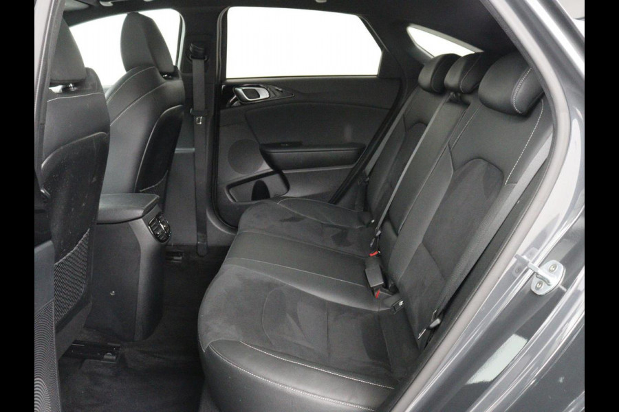 Kia ProCeed 1.0 T-GDI GT-Line | Panoramadak | Leder/Alcantara | Stoelverwarming | Camera | Carplay | Keyless | Full LED | Stuurverwarming | Navigatie | Digital Cockpit | Cruise control