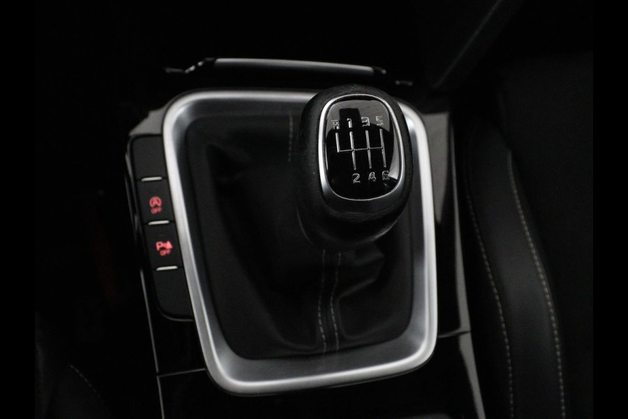 Kia ProCeed 1.0 T-GDI GT-Line | Panoramadak | Leder/Alcantara | Stoelverwarming | Camera | Carplay | Keyless | Full LED | Stuurverwarming | Navigatie | Digital Cockpit | Cruise control