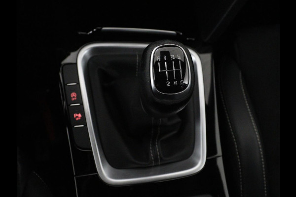 Kia ProCeed 1.0 T-GDI GT-Line | Panoramadak | Leder/Alcantara | Stoelverwarming | Camera | Carplay | Keyless | Full LED | Stuurverwarming | Navigatie | Digital Cockpit | Cruise control