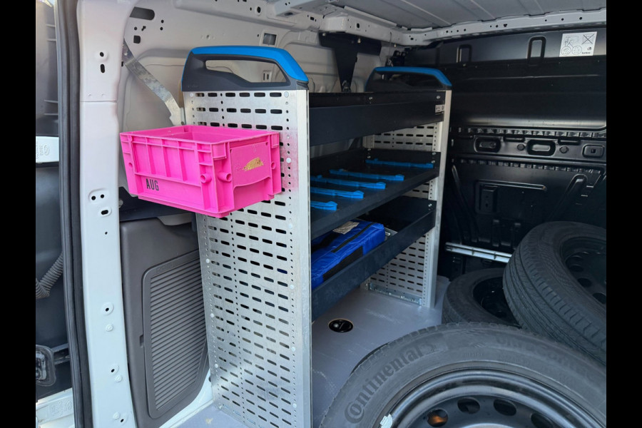 Ford Transit Connect 1.5 EcoBlue L1 Limited / Automaat 120PK / Laadruimte inrichting / Camera / 3 zits