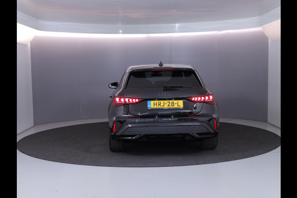 Audi A3 Sportback 40 TFSI e S edition 204 pk S-tronic | Verlengde garantie | Navigatie | Parkeersensoren (Park assist) | Achteruitrijcamera | Stoelverwarming | S-Line |