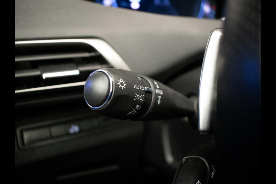 Peugeot 5008 1.2 PureTech GT-Line Sport 7P (APPLE CARPLAY,NAVI,CAMERA,360 VIEW,CLIMATE,CRUISE,PDC,GETINT,SPORTSTOELEN,LM VELGEN)