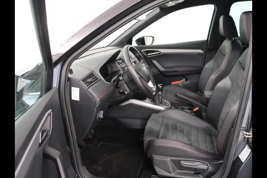 Seat Arona 1.0 TSI FR Intens Plus | Stoelverwarming | Leder/Alcantara | Adaptive cruise | Camera | Virtual Cockpit | Carplay | Navigatie | Keyless | Full LED | Dodehoek detectie | Climate control | Park Assist