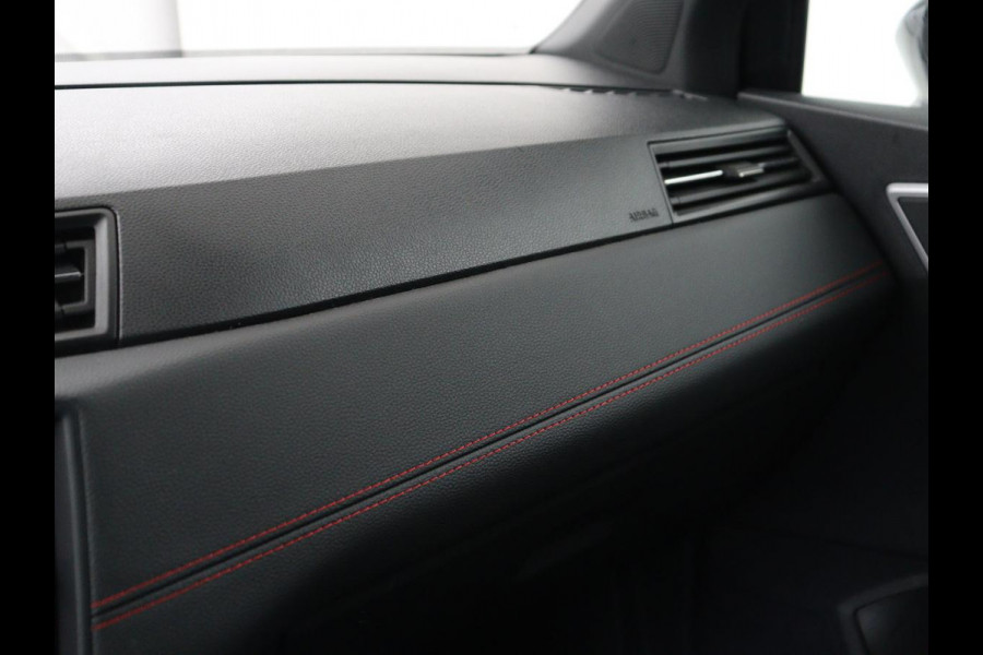 Seat Arona 1.0 TSI FR Intens Plus | Stoelverwarming | Leder/Alcantara | Adaptive cruise | Camera | Virtual Cockpit | Carplay | Navigatie | Keyless | Full LED | Dodehoek detectie | Climate control | Park Assist