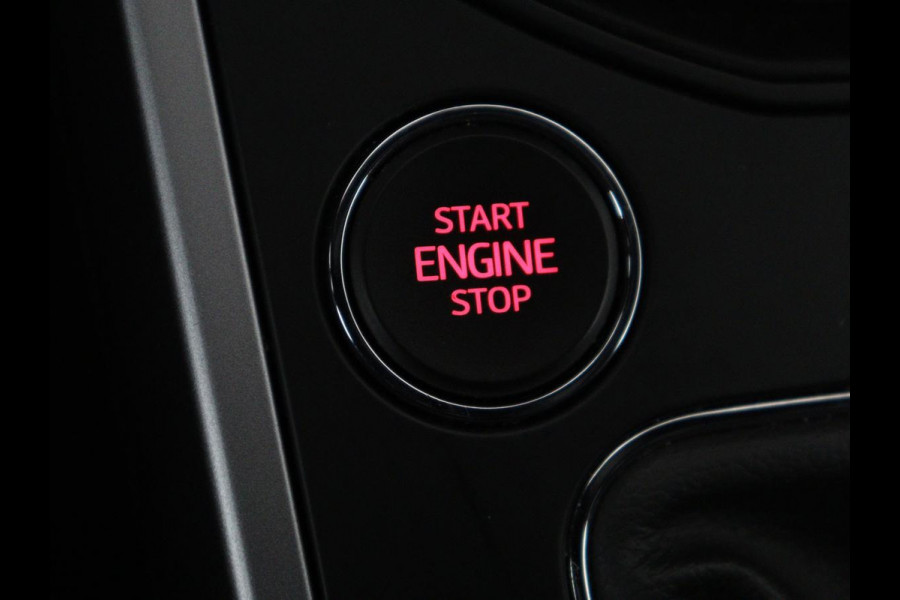 Seat Arona 1.0 TSI FR Intens Plus | Stoelverwarming | Leder/Alcantara | Adaptive cruise | Camera | Virtual Cockpit | Carplay | Navigatie | Keyless | Full LED | Dodehoek detectie | Climate control | Park Assist