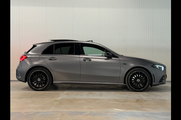 Mercedes-Benz A-Klasse Mercedes-Benz A-klasse 250 e AMG Line | PANO | NIGHT | 360 CAMERA | BURMESTER
