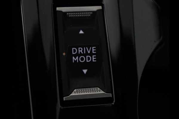 Peugeot e-2008 EV Allure 50 kWh | SOH 91% | 3 Fase | Half leder | Carplay | Camera | Full LED | Navigatie | Climate control | Parkeerhulp | Cruise control | Bluetooth