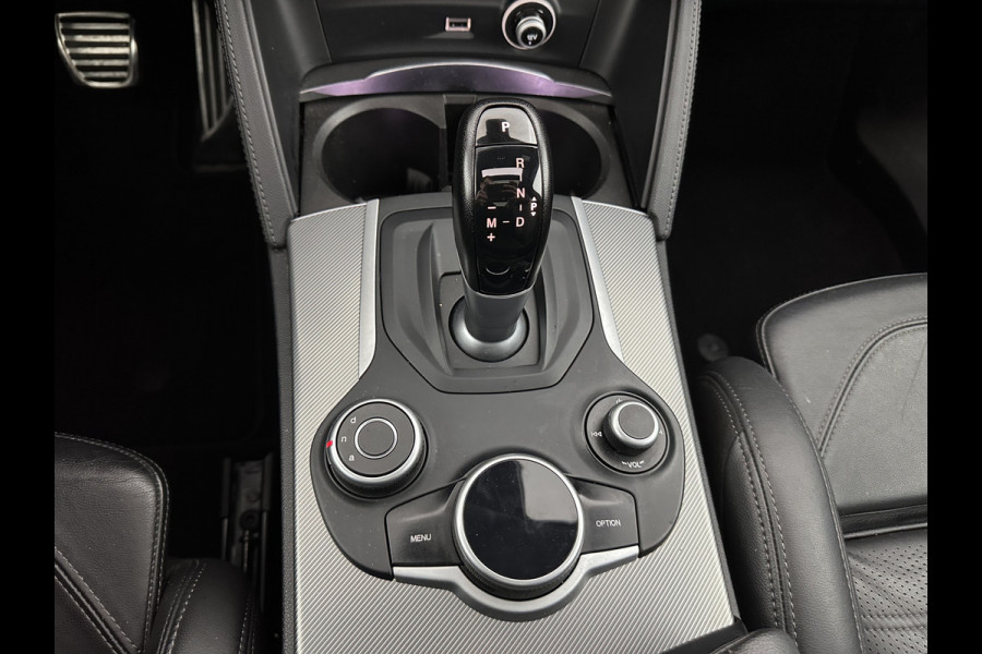 Alfa Romeo Stelvio 2.2d AWD Q4 Super Aut. *PANO | LEATHER | BI-XENON | MEMORY-PACK | HARMAN/KARDON | BLINDSPOT | CAMERA | DAB+ | NAVI-FULLMAP | HEATED-SPORTSEATS | ECC | ADAPTIVE-CRUISE | PDC | PRIVACYGLASS | TOWBAR | 19"ALU*