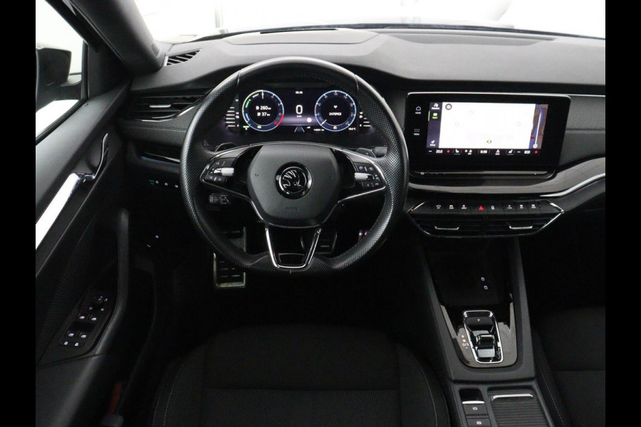 Škoda Octavia 1.4 TSI iV PHEV Sportline | Head-Up | Adaptive Cruise | Carplay | Stoelverwarming | Side Assist | Memory | Navigatie | Full LED | Sfeerverlichting | Canton Sound | PHEV | Plug In