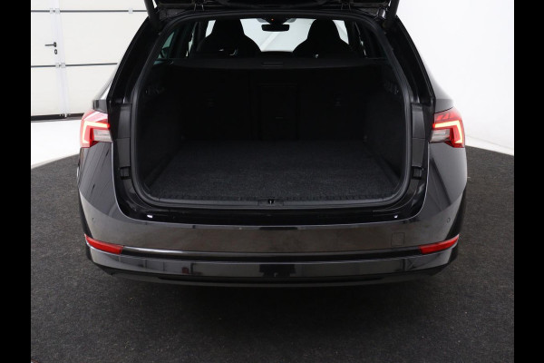 Škoda Octavia 1.4 TSI iV PHEV Sportline | Head-Up | Adaptive Cruise | Carplay | Stoelverwarming | Side Assist | Memory | Navigatie | Full LED | Sfeerverlichting | Canton Sound | PHEV | Plug In