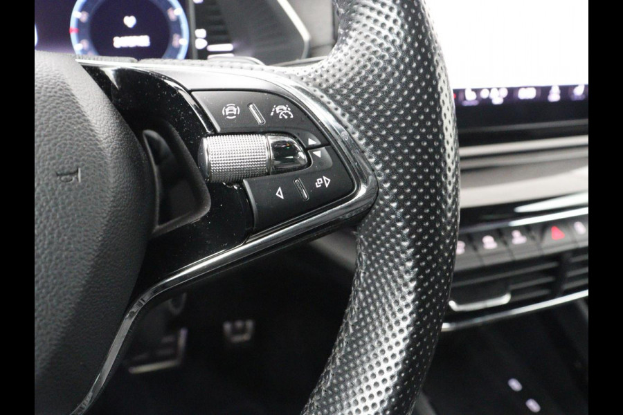 Škoda Octavia 1.4 TSI iV PHEV Sportline | Head-Up | Adaptive Cruise | Carplay | Stoelverwarming | Side Assist | Memory | Navigatie | Full LED | Sfeerverlichting | Canton Sound | PHEV | Plug In