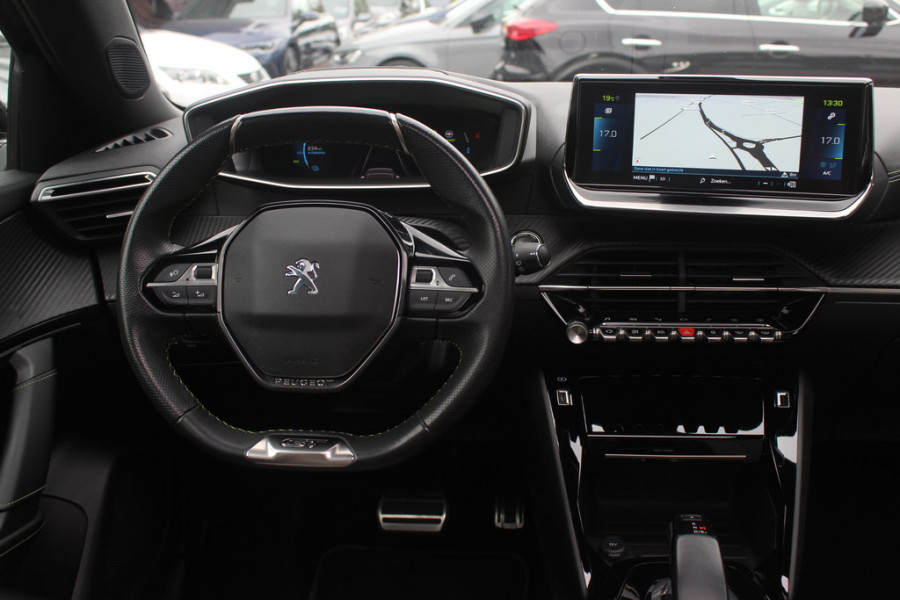 Peugeot e-2008 EV GT Pack 50 kWh / Camera / Virtual Cockpit / Half leder / 18'' / Navigatie / Keyless / Cruise Control / Dodehoek detectie