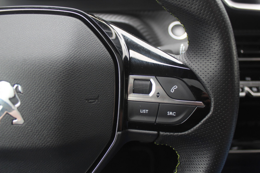 Peugeot e-2008 EV GT Pack 50 kWh / Camera / Virtual Cockpit / Half leder / 18'' / Navigatie / Keyless / Cruise Control / Dodehoek detectie