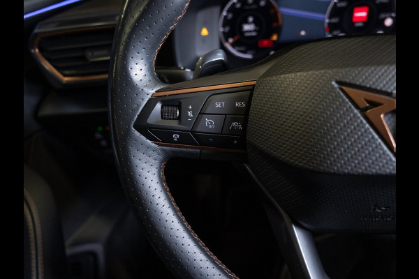 CUPRA Formentor 1.5 TSI / 150pk / Panorama dak / Stuur en stoelverwarming / Rondomzicht camera /