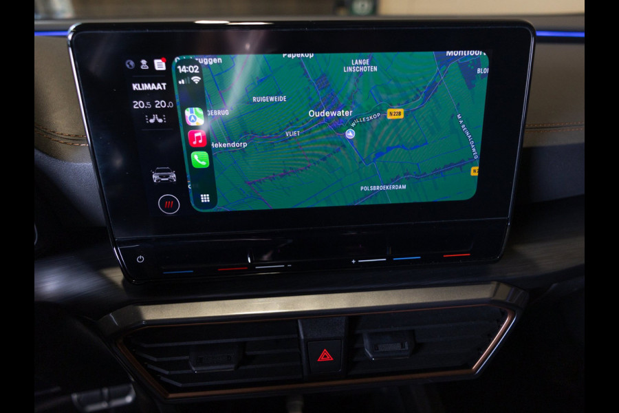 CUPRA Formentor 1.5 TSI / 150pk / Panorama dak / Stuur en stoelverwarming / Rondomzicht camera /