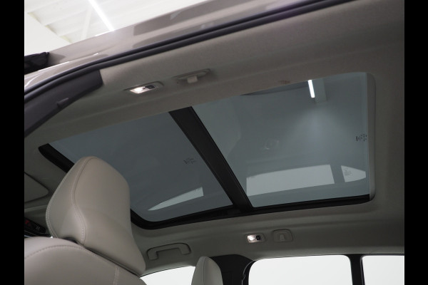 Volvo XC40 1.5 T5 Recharge Inscription | Panoramadak | Leder | Keyless | Virtual | DAB | Cruise | LED | Carplay