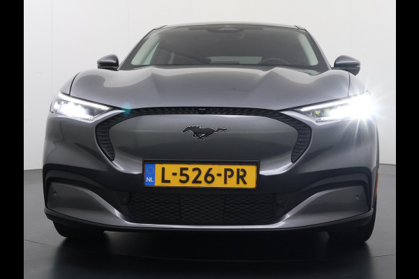 Ford Mustang Mach-E **Gereserveerd** Extended RWD 98 kWh SOH 94% 294pk Pano-Dak Leer+8-weg-Elektr+Verwarmd+Geheugen 360-Camera Bang&Olufsen-H Keyless Smartphone-key Dual-Ecc Ford-pass-Connect/Entry Speed-Assist Active-Breaking Blind-Spot-warning Driver-Alerd AB+  LMv LED-Lamp-v+a € 59.000 nieuw Orig.Nederlandse Auto 1e Eigenaar WLTP 610km