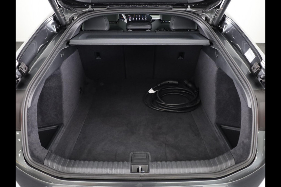 Audi A6 Sportback e-tron S edition performance 100 kWh 367pk | Tech plus pakket | 21 inch Lichtmetalen velgen | S line interieur | Winterpakket