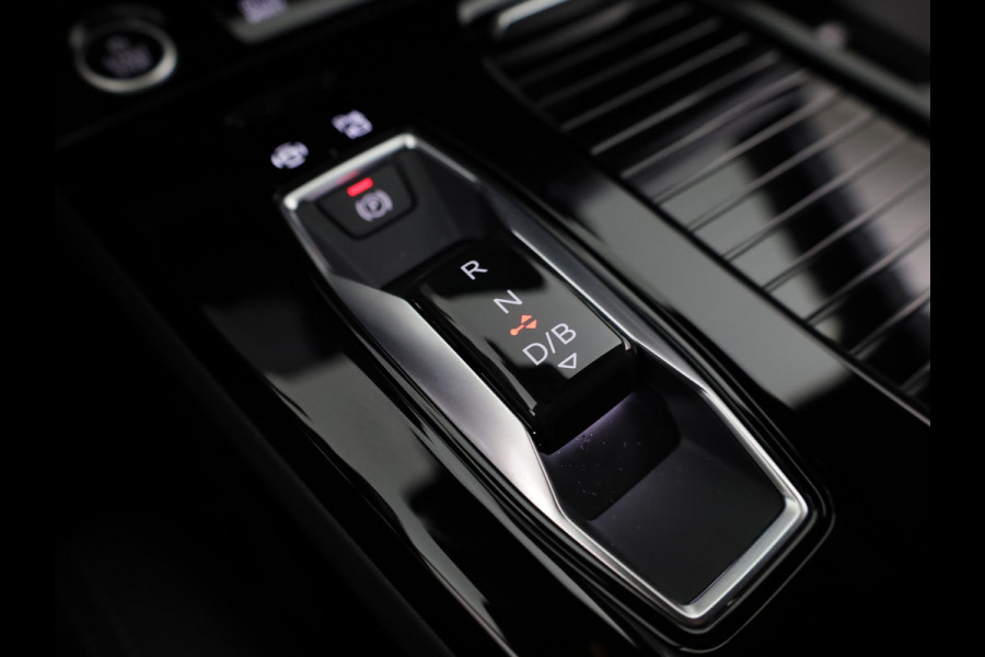 Audi A6 Sportback e-tron S edition performance 100 kWh 367pk | Tech plus pakket | 21 inch Lichtmetalen velgen | S line interieur | Winterpakket