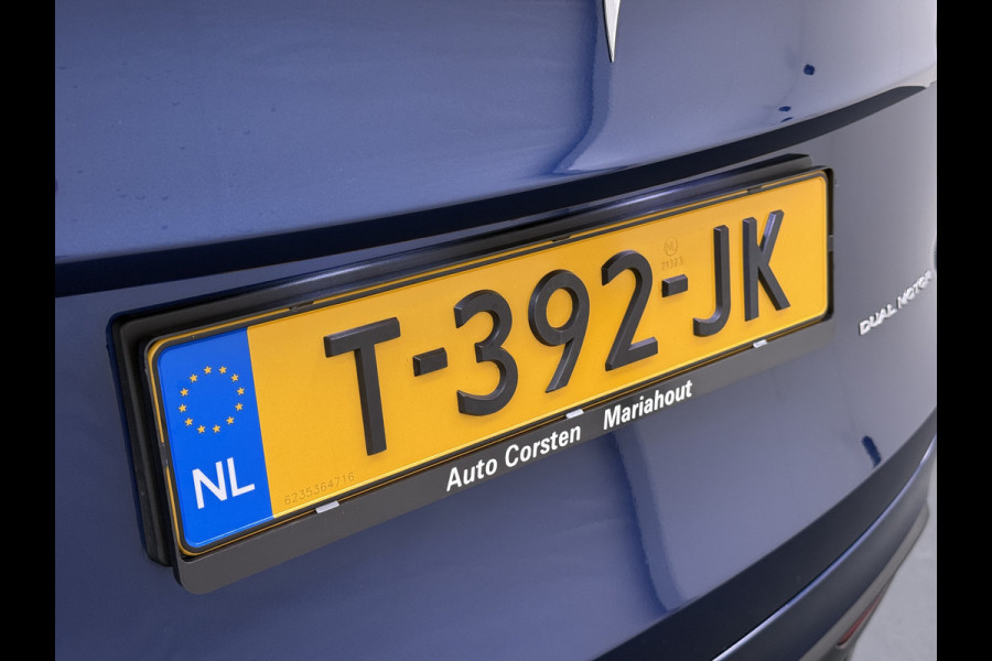Tesla Model Y Long Range AWD 514pk SOH 92% Trekhaak Warmtepomp Leder Panoramadak Matrix-LED Autopilot Elektr.Stuur+Stoel+Verwarmd Navi Ecc Pre Camera's Elektr.AchterKlep Parkeer Assistent Sentry-Mode Privacyglas Bluetooth Dodehoek detector Connected services 1e Eigenaar 1.600KG Trekgewicht Fabrieksgarantie tot 27-6-2027 Garantie op Accu en Motoren 27-6-2031/192.000km