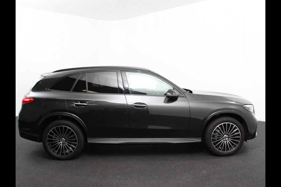 Mercedes-Benz GLC 300e 4MATIC AMG Line | Navigatie | Cruise Control | Parkeersensoren | Stoelverwarming | Matrix LED-koplampen | Virtual Cockpit | Surround-systeem Burmester | Inductielader