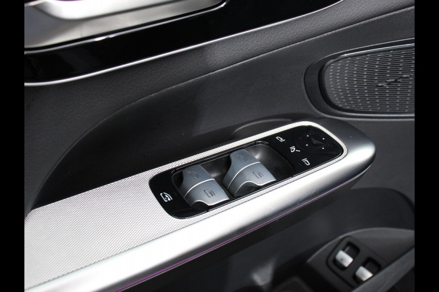 Mercedes-Benz GLC 300e 4MATIC AMG Line | Navigatie | Cruise Control | Parkeersensoren | Stoelverwarming | Matrix LED-koplampen | Virtual Cockpit | Surround-systeem Burmester | Inductielader