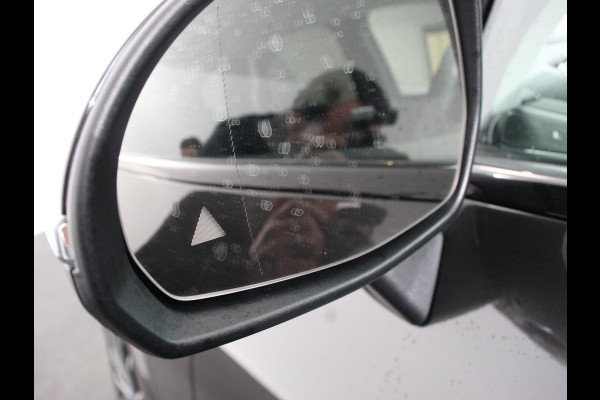 Mercedes-Benz GLC 300e 4MATIC AMG Line | Navigatie | Cruise Control | Parkeersensoren | Stoelverwarming | Matrix LED-koplampen | Virtual Cockpit | Surround-systeem Burmester | Inductielader