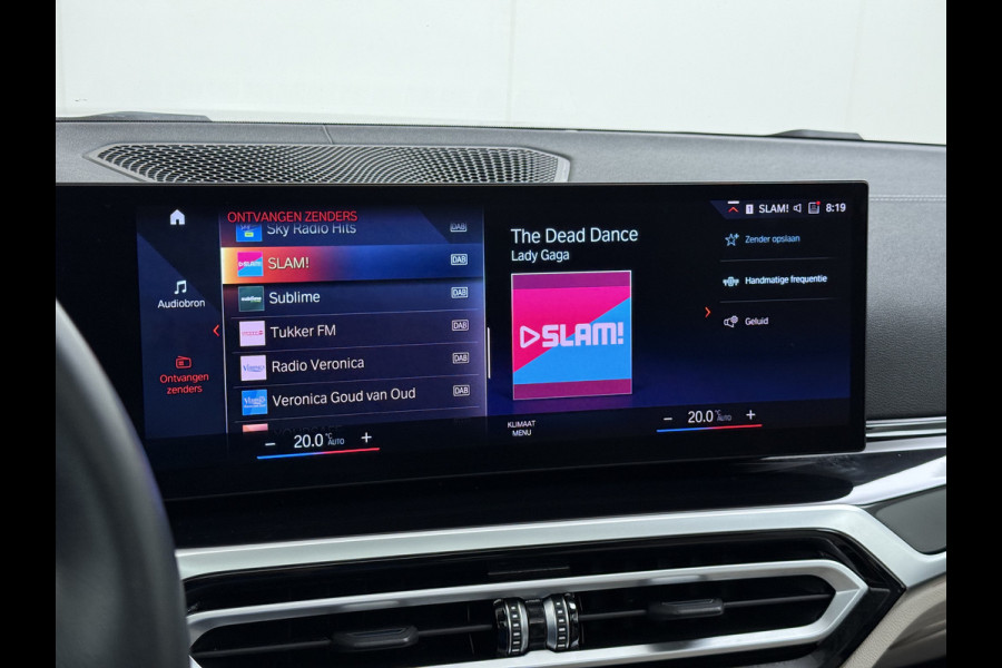 BMW i4 eDrive40 340pk 84kWh Pano-Dak/Hefdak Leer SportSt+Leer+(Stuur+)Verwarmd 360°Camera SOH 99% Adaptive-Cruise+s&go High Executive P Semi-Autopilot Drive-Assist-pro Active-Guard-Plus Elektr.Achterklep Draadl-Lader BAS ESP BMW Individual interieurlijsten Pianolak schwarz BMW Individual Exterieur Line Aluminium satiniert BMW Copilot-pack Dodehoekdetectie/correctie, Kruisend-verkeer-Detectie, rijstrooksensor met correctie, rondomzicht camera, uitwijk assistent) 0-100 5,6 sec. 1600kg trekvermogen! € 73.000 nieuw