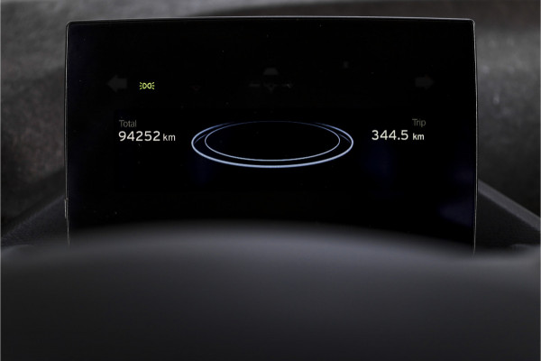 BMW i3 Basis 94Ah 33 kWh | S/k-panodak | Harman/Kardon | Dig. Cockpit | Adapt. cruise | Stoelverw. | PDC | Camera | NAV | ECC | LM 20" |