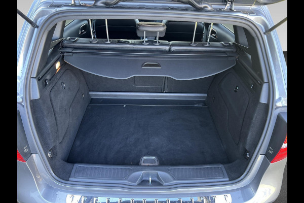 Mercedes-Benz B-Klasse 180 Business Solution AMG | Trekhaak