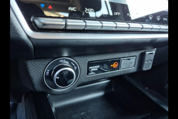 Isuzu D-max Double Cab Lang 5 persoons LSX Automaat 4WD 3,5 ton trekgewicht