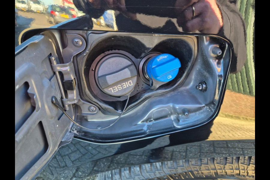 Isuzu D-max Double Cab Lang 5 persoons LSX Automaat 4WD 3,5 ton trekgewicht