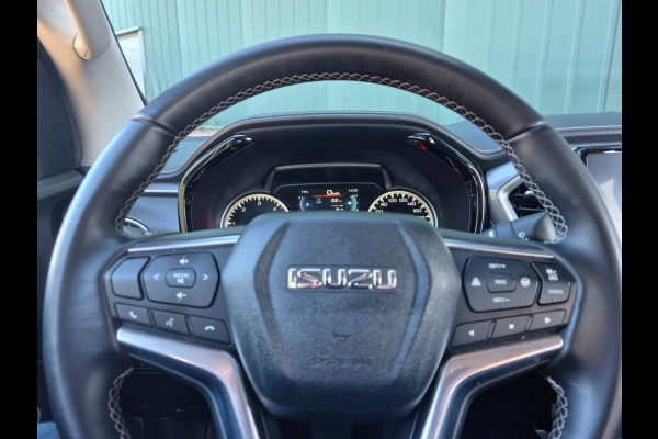 Isuzu D-max Double Cab Lang 5 persoons LSX Automaat 4WD 3,5 ton trekgewicht