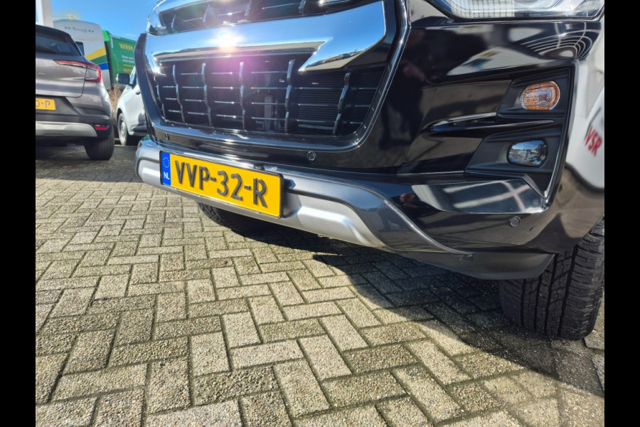 Isuzu D-max Double Cab Lang 5 persoons LSX Automaat 4WD 3,5 ton trekgewicht