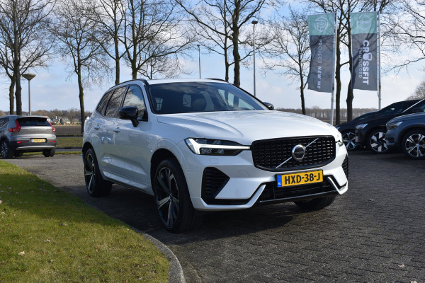 Volvo XC60 T6 Plug-in hybrid AWD Plus Dark | Trekhaak | Harman Kardon | Full LED