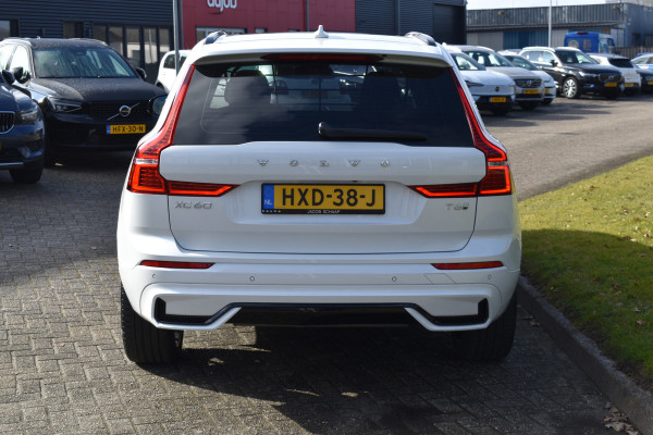 Volvo XC60 T6 Plug-in hybrid AWD Plus Dark | Trekhaak | Harman Kardon | Full LED