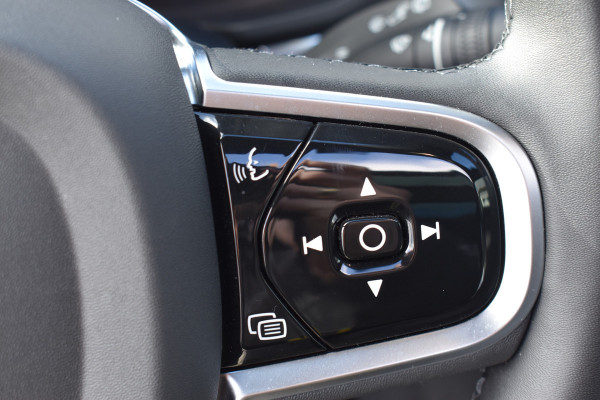 Volvo XC60 T6 Plug-in hybrid AWD Plus Dark | Trekhaak | Harman Kardon | Full LED