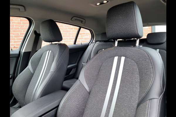 BMW 1-serie 118i Sport-Line, Camera, Digi Cockpit [1e eig. NL BTW]
